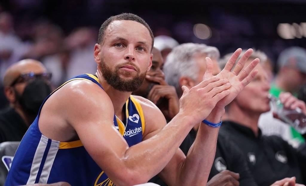 九游娱乐-包含库里遭遇十二持续失利，澳大利亚队教练压力巨大！的词条